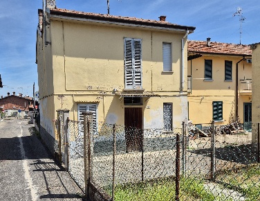 Foto Case semi ndipendenti in Via Verdi 10, Linarolo Centro di 99 m²