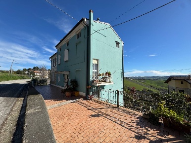 Foto Appartamento in Contrada Montone, Fermo Montone I di 83 m² in vendita