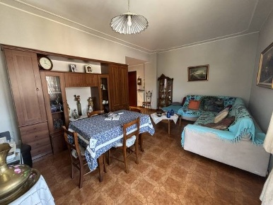 Foto Appartamento in Via Nessa, Vinovo Semicentro di 111 m² con 4 locali