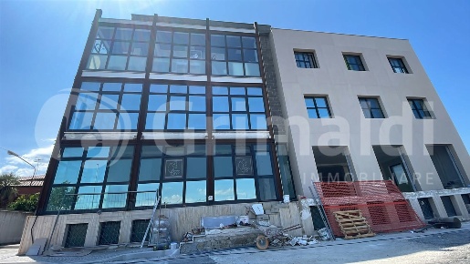 Foto Negozio in Via masullo 37, Quarto di 80 m² con 2 locali in affitto