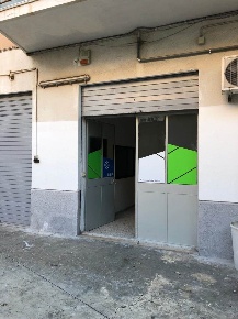 Foto Magazzino a Palermo Montepellegrino di 280 m² con 3 locali in vendita