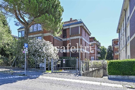 Foto Appartamento in Via Damiano Chiesa  9, Bergamo San Paolo di 98 m²