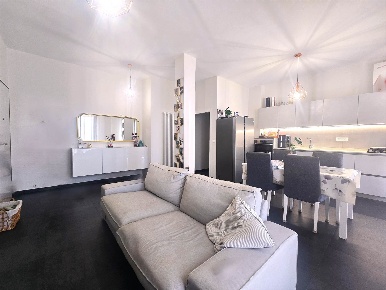 Foto Appartamento in via Romana, Montecarlo Gossi di 120 m² con 5 locali