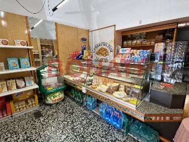 Foto Attività commerciale a La Spezia Rebocco - La Chiappa di 40 m²