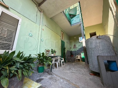 Foto Casa indipendente a Giugliano in Campania Centro Storico di 170 m²