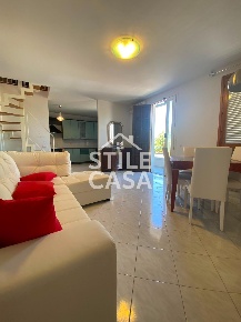 Foto Appartamento a Santa Croce sull'Arno Centro di 94 m² con 5 locali