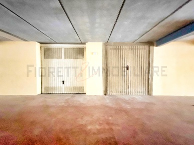 Foto Box a Suvereto Centro di 20 m² con 1 locali in vendita