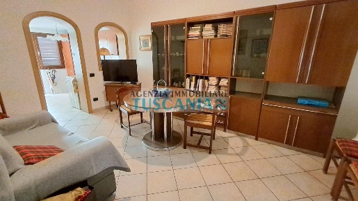 Foto Appartamento a Cecina Cecina Centro di 70 m² con 3 locali in vendita