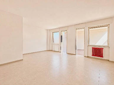 Foto Appartamento a Pisa San Francesco di 110 m² con 4 locali in vendita