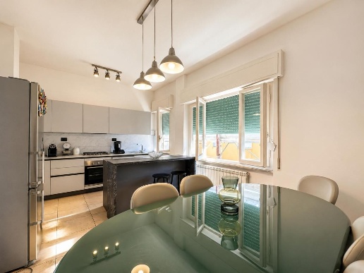 casa indipendente in vendita a Campiglia Marittima in zona Venturina