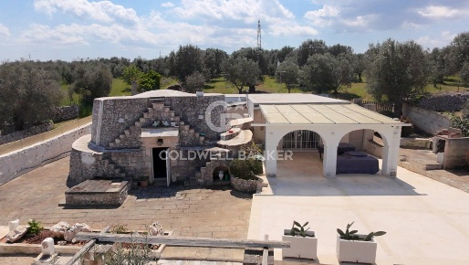 Foto Chalet in Contrada Badessa snc, Ostuni di 160 m² con 6 locali