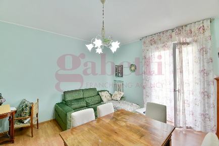 Foto Appartamento in Via Don Minzoni 3, Mariano Comense Centro di 100 m²
