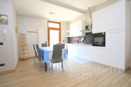 Foto Appartamento in Viale Lombardia 20, Busto Arsizio Frati di 65 m²