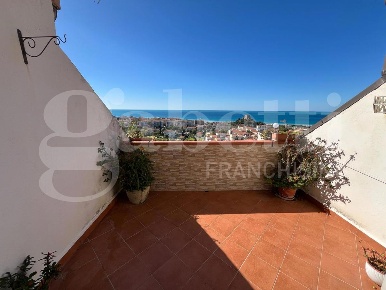 Foto Appartamento in Via G. Pezzotti 1, Scalea Monticello, Piano Lettieri