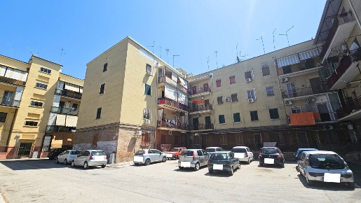 Foto Appartamento in Piazza San Giuseppe Artigiano 10, Foggia di 96 m²