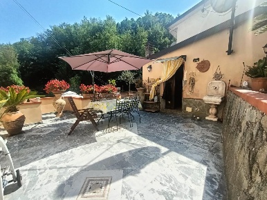 Foto Case semi ndipendenti a Carrara Gragnana, Sorgnano, Torano di 110 m²