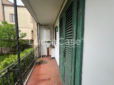 Foto Appartamento a Lucca Piazza Napoleone - San Michele di 71 m²