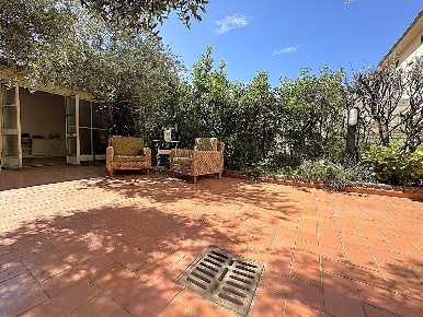 Foto Villa singola in Via Fosse Ardeatine, Prato Maliseti di 230 m²