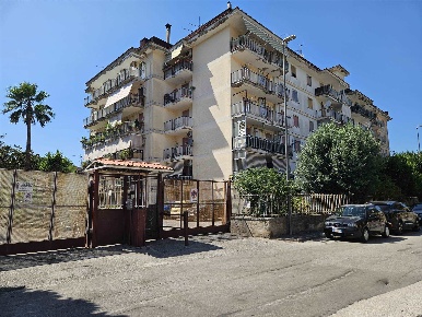 Foto Appartamento in Via Ungari 9, Nocera Superiore Centro di 105 m²