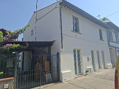 Foto Casa indipendente a Firenze Brozzi di 75 m² con 4 locali in vendita