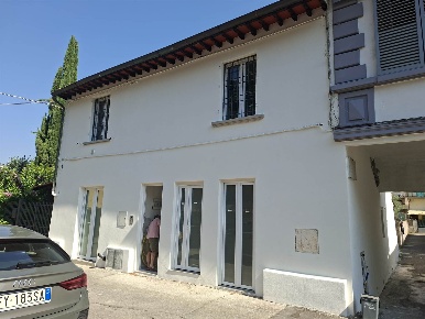 Foto Casa indipendente a Firenze Brozzi di 85 m² con 4 locali in vendita