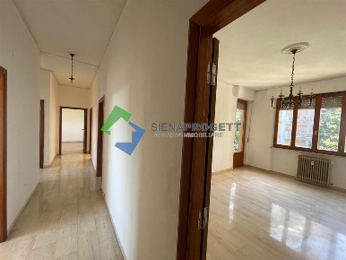 Foto Appartamento in Via Perfetti, Siena Petriccio - Acquacalda di 130 m²