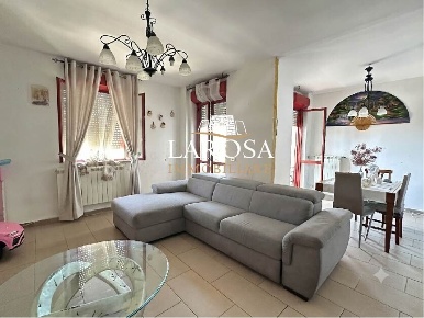 Foto Appartamento in Via Taranto 253, Lecce Borgo Pace di 111 m² in vendita