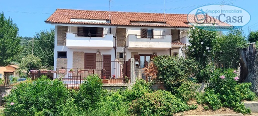 Foto Villa unifamiliare in via quadroni, Manziana di 130 m² con 5 locali