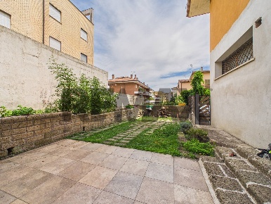 Foto Appartamento in VIA GIACOMO MATTEOTTI 12, Campagnano di Roma Centro
