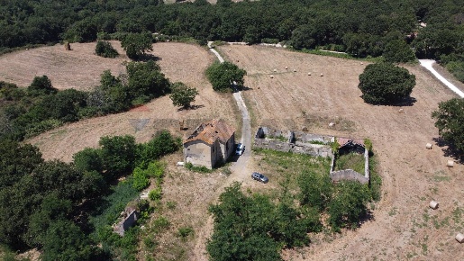 Foto Rustico in VIA COSTARONI 1, Formello di 630 m² con 10 locali