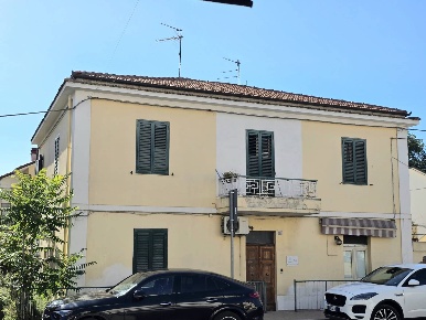 Foto Appartamento in Viale Abruzzo 186, Chieti Chieti Scalo di 117 m²