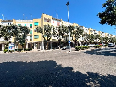Foto Appartamento a Lecce Santa Rosa di 104 m² con 5 locali in vendita