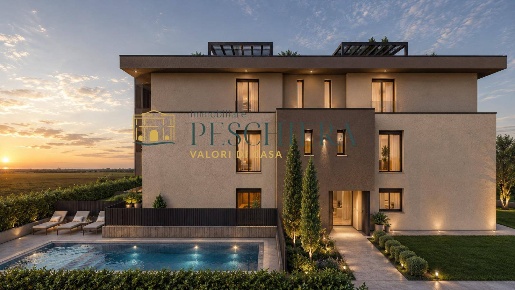 Foto Appartamento in Via Pasubio 3, Peschiera del Garda Centro di 135 m²