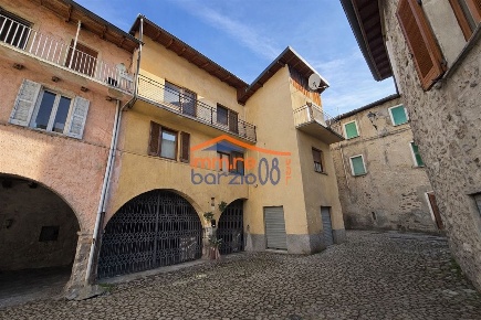 Foto Appartamento a Introbio di 72 m² con 3 locali in vendita