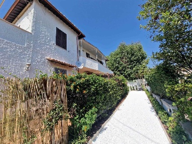 Foto Appartamento in Via delle Castalidi 24, Anzio di 55 m² con 3 locali