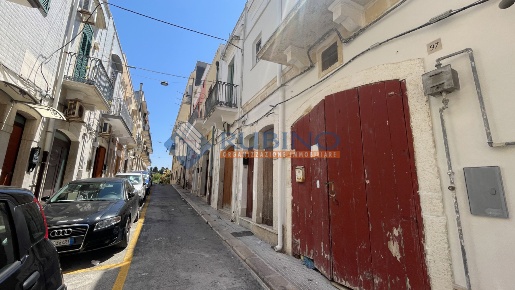 Foto Appartamento in Via Lecce 101, Mola di Bari Centro di 70 m² in vendita