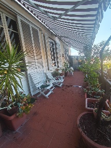 Foto Appartamento a Lucca Arancio di 550 m² con 10 locali in vendita