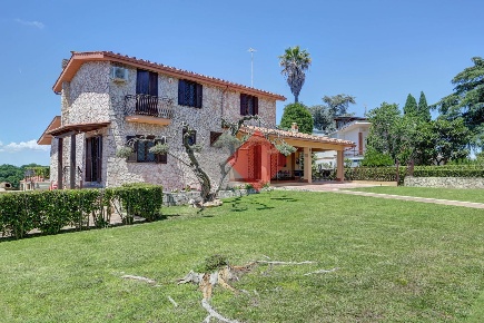 Foto Villa unifamiliare in del Centauro, Rignano Flaminio Montelarco