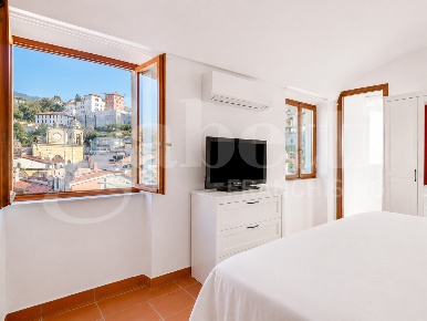 Foto Duplex in Via Cisterna 4, Sanremo Centro Storico di 50 m² con 2 locali