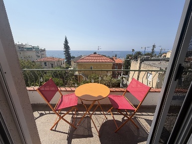 Foto Appartamento in Corso Giuseppe Mazzini 71, Sanremo di 105 m²
