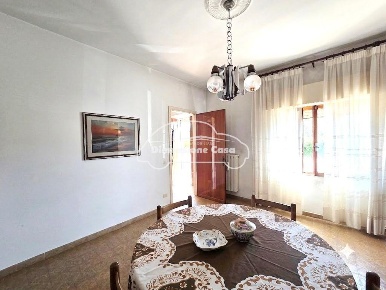 Foto Casa indipendente a Porcari di 130 m² con 5 locali in vendita