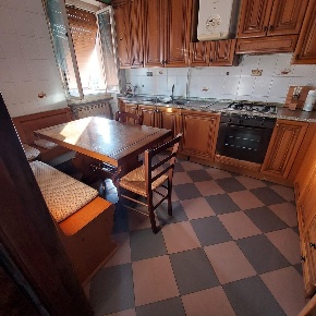Foto Appartamento a Carrara di 94 m² con 5 locali in vendita