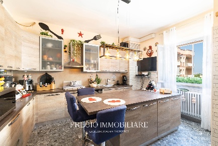 Foto Appartamento in Via Orazio Fiume, Monopoli Centro di 130 m² in vendita