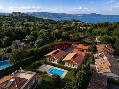Foto Villa unifamiliare in Via Quarto del Lago, Bracciano Quarto Del Lago