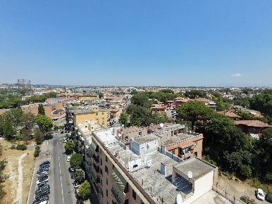 Foto Appartamento in Via Giovannipoli, Roma Garbatella di 102 m² in vendita