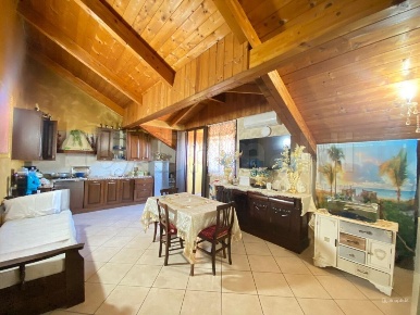 Foto Appartamento a Giugliano in Campania di 75 m² con 3 locali in vendita