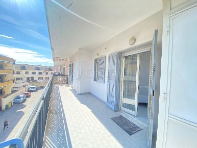 Foto Appartamento a Giugliano in Campania di 110 m² con 3 locali in vendita