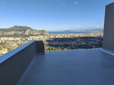 Foto Attico a Palermo Inserra di 177 m² con 4 locali in vendita