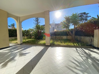 Foto Appartamento in Strada Solaro 88, Sanremo Solaro di 101 m² in vendita