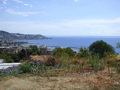 Foto Villa unifamiliare a Sanremo Corso degli Inglesi di 180 m² in vendita